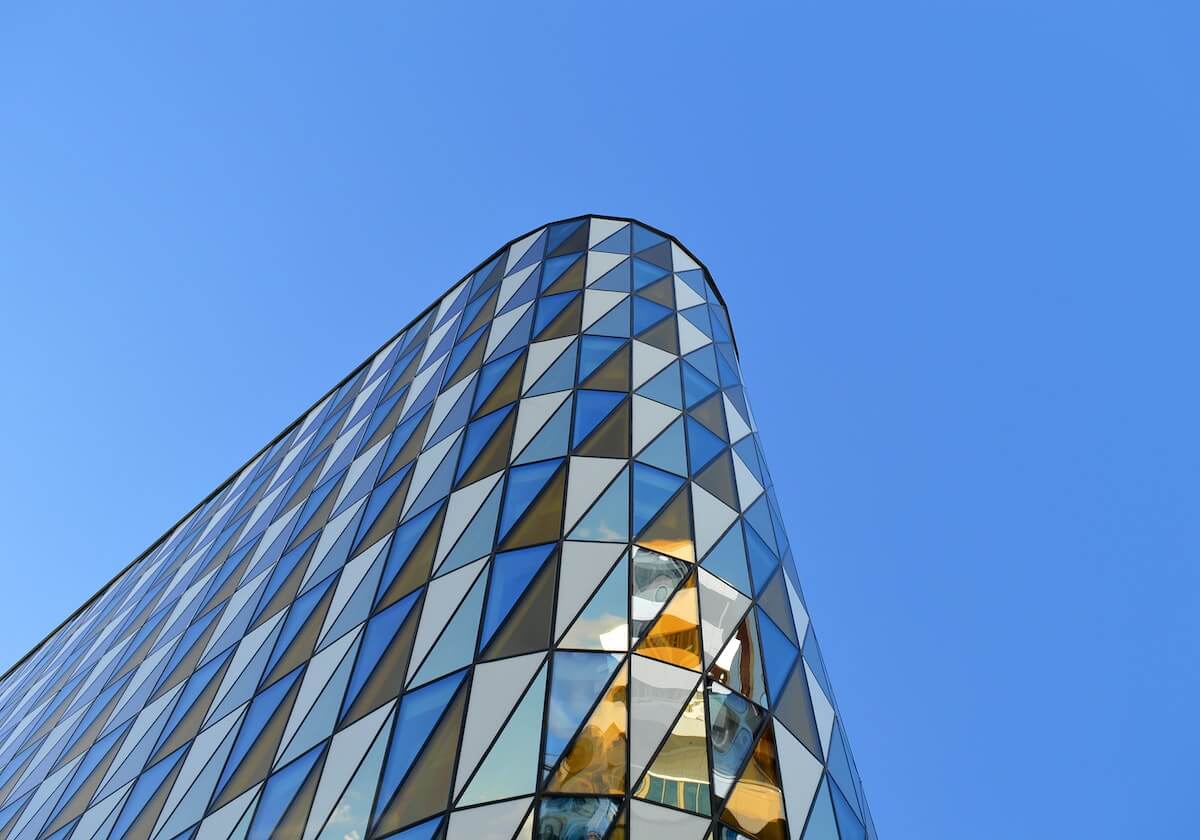 开云：云端之上，生活的底色